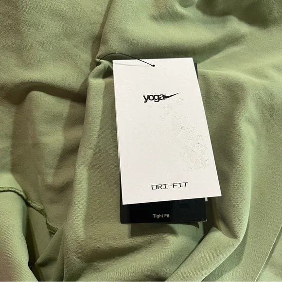 Nike Women's Dri-FIT Luxe Cropped Yoga Tank, Size XXL - Picture 5 of 10